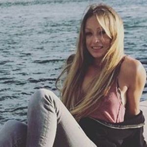 Meet your Posher, Leah